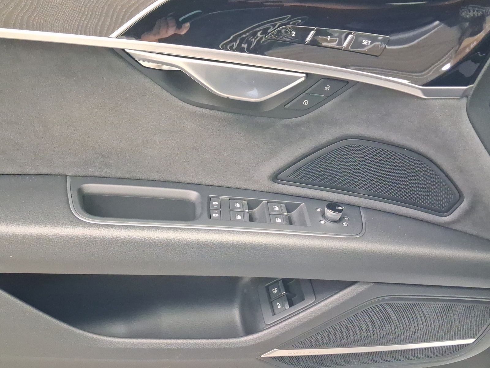 Audi A8 – Bild 8
