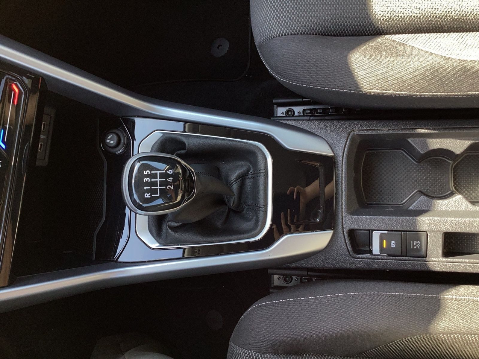 Volkswagen T-Roc – Foto 11