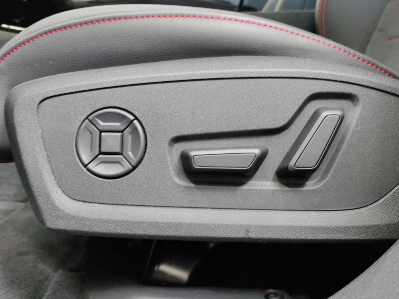 Audi S6 e-tron Avant – Bild 18