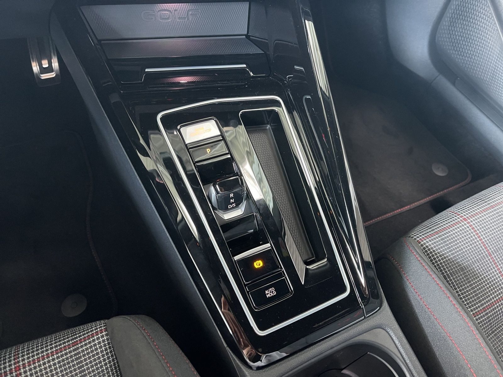 Volkswagen Golf GTI – Bild 11