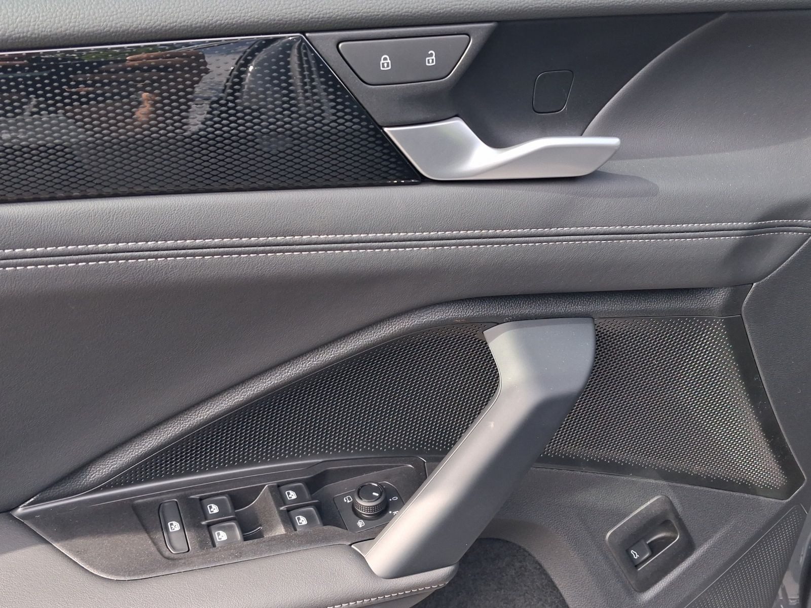 Volkswagen Tiguan – Foto 8