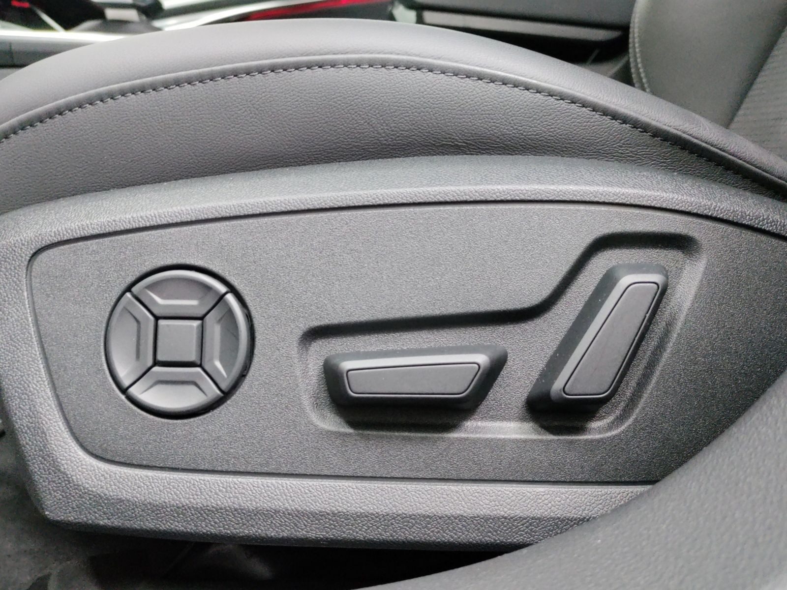 Audi S6 – Bild 18