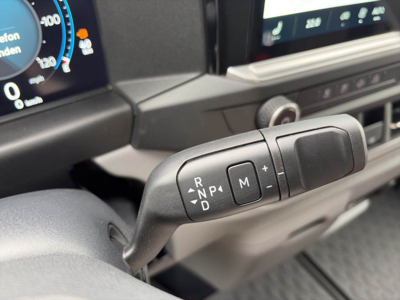 Volkswagen T7 Caravelle – Bild 11