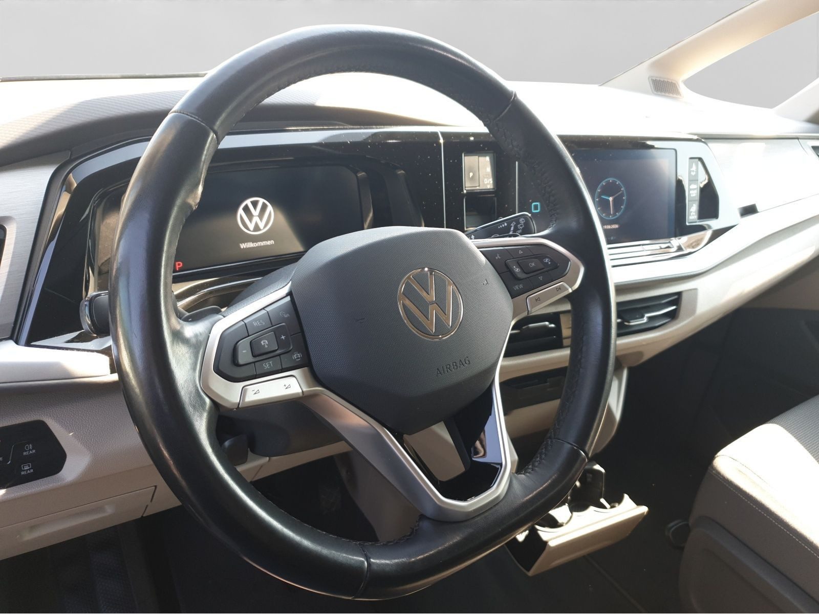 Volkswagen T7 Multivan – Foto 9