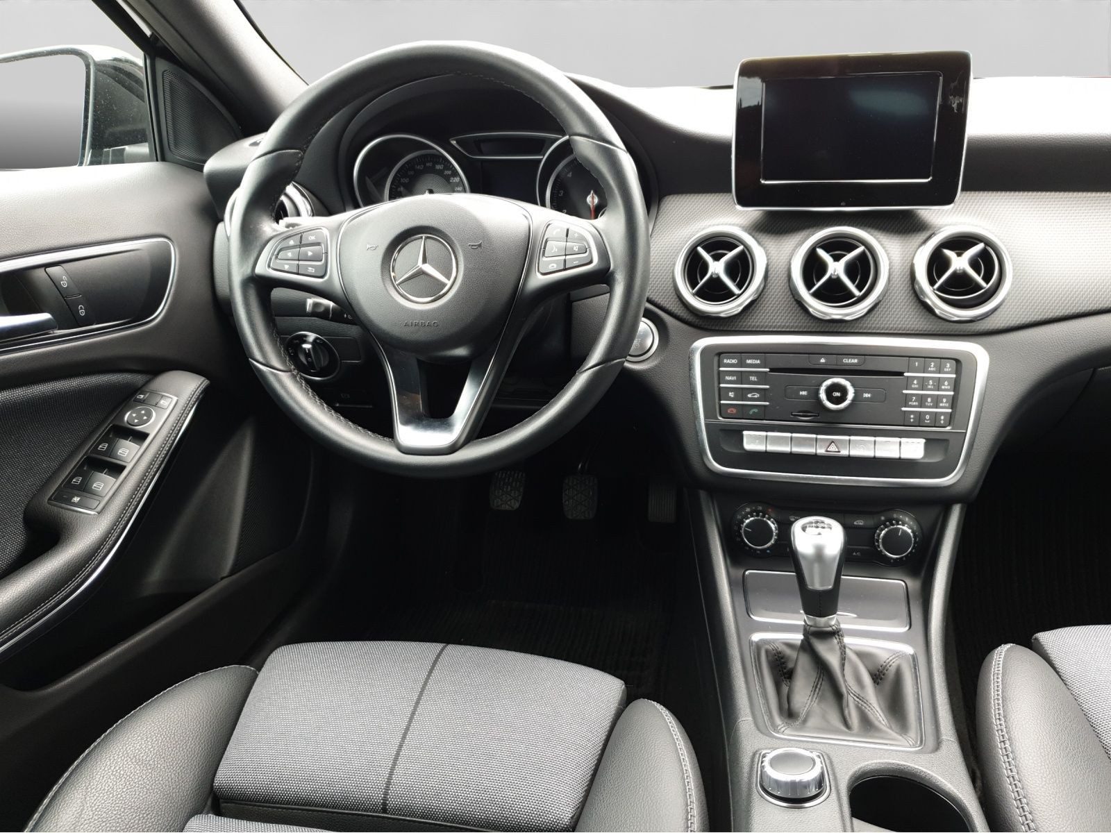 Mercedes-Benz GLA 180 – Bild 5