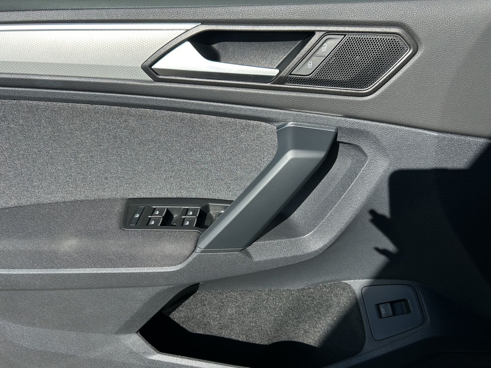 Volkswagen Tiguan – Bild 8