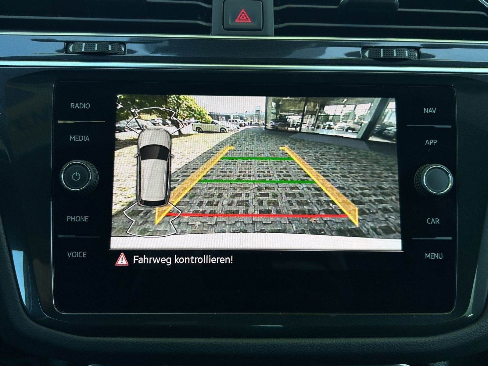 Volkswagen Tiguan – Bild 13