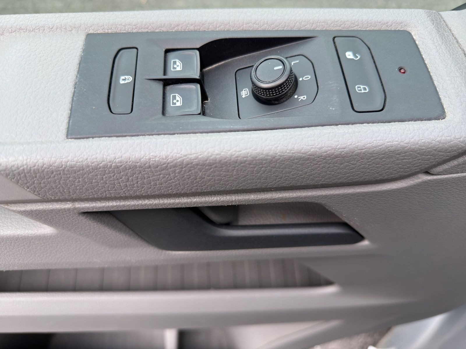 Volkswagen T6.1 Kombi – Bild 8