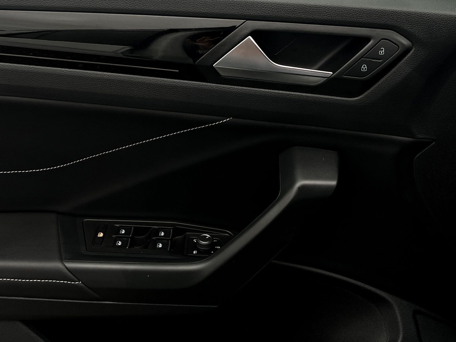Volkswagen T-Roc – Bild 8
