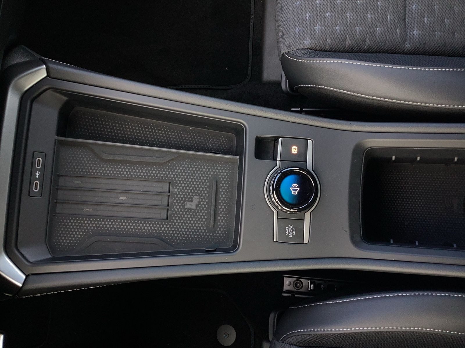Volkswagen T-Roc – Foto 11