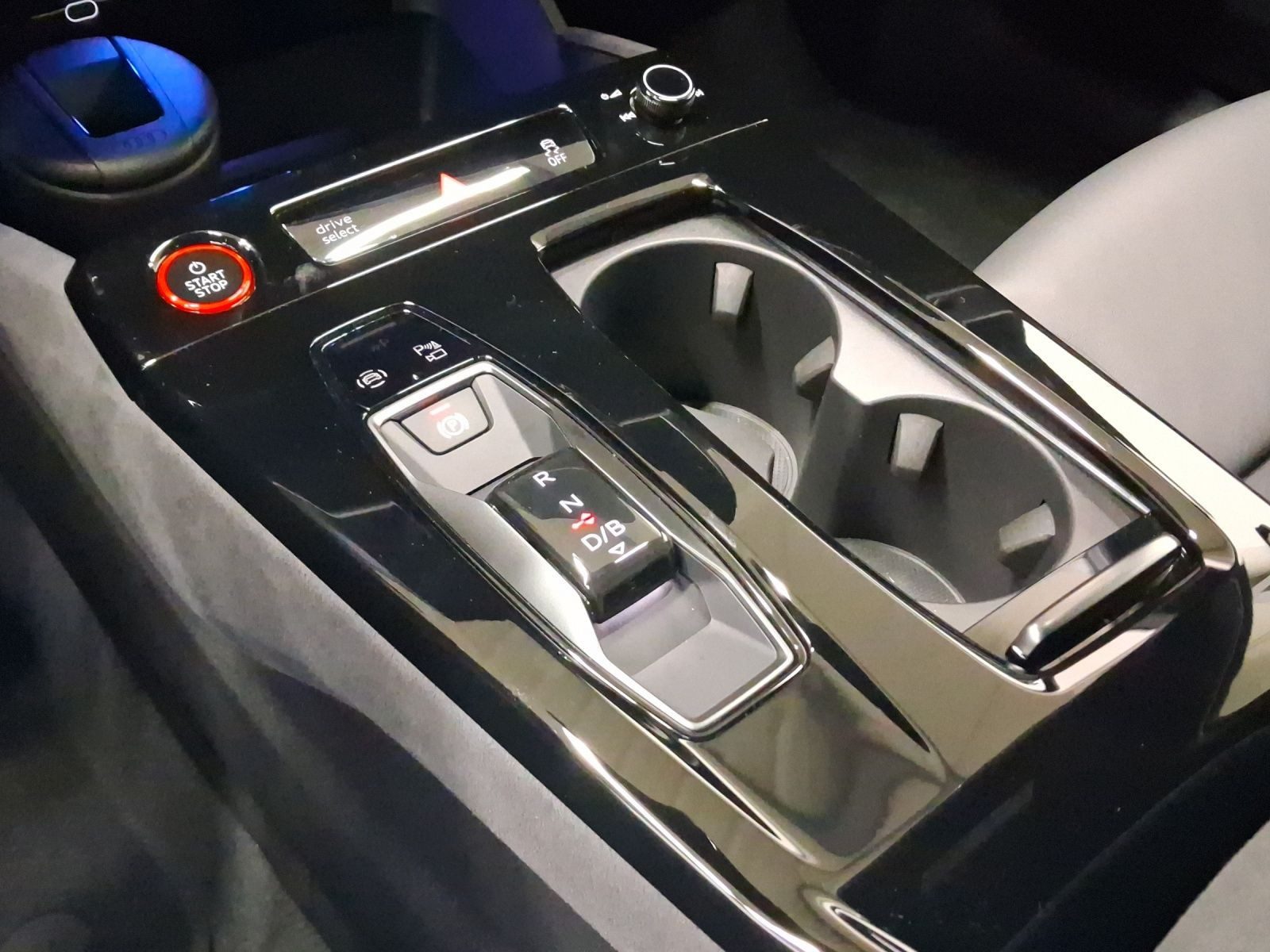Audi A6 Sportback e-tron – Foto 11