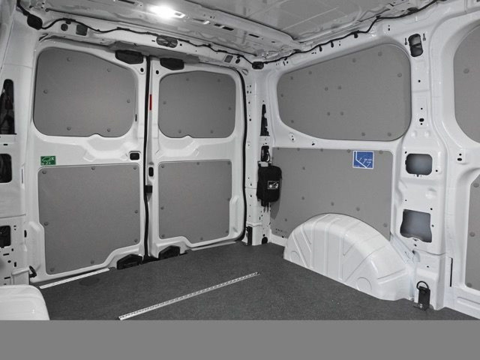Volkswagen Transporter Kasten – Bild 11