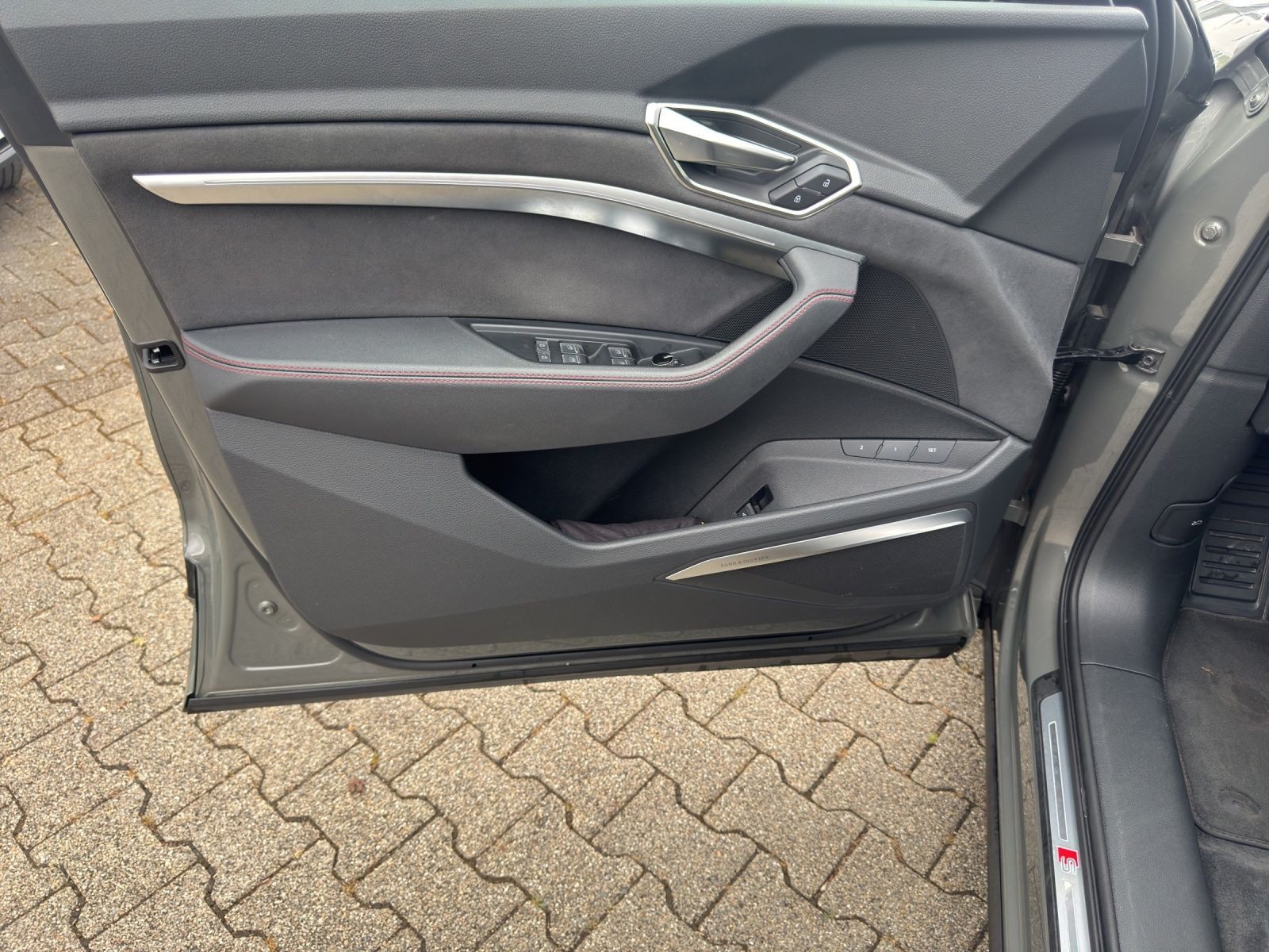 Audi Q8 e-tron – Bild 8
