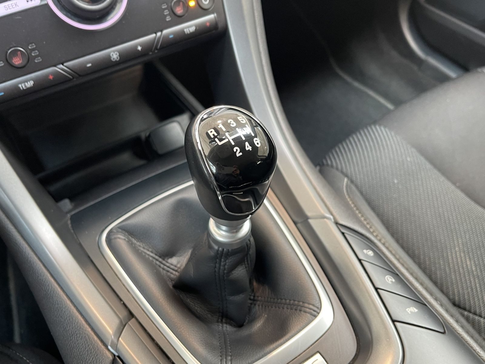 Ford Mondeo – Bild 11