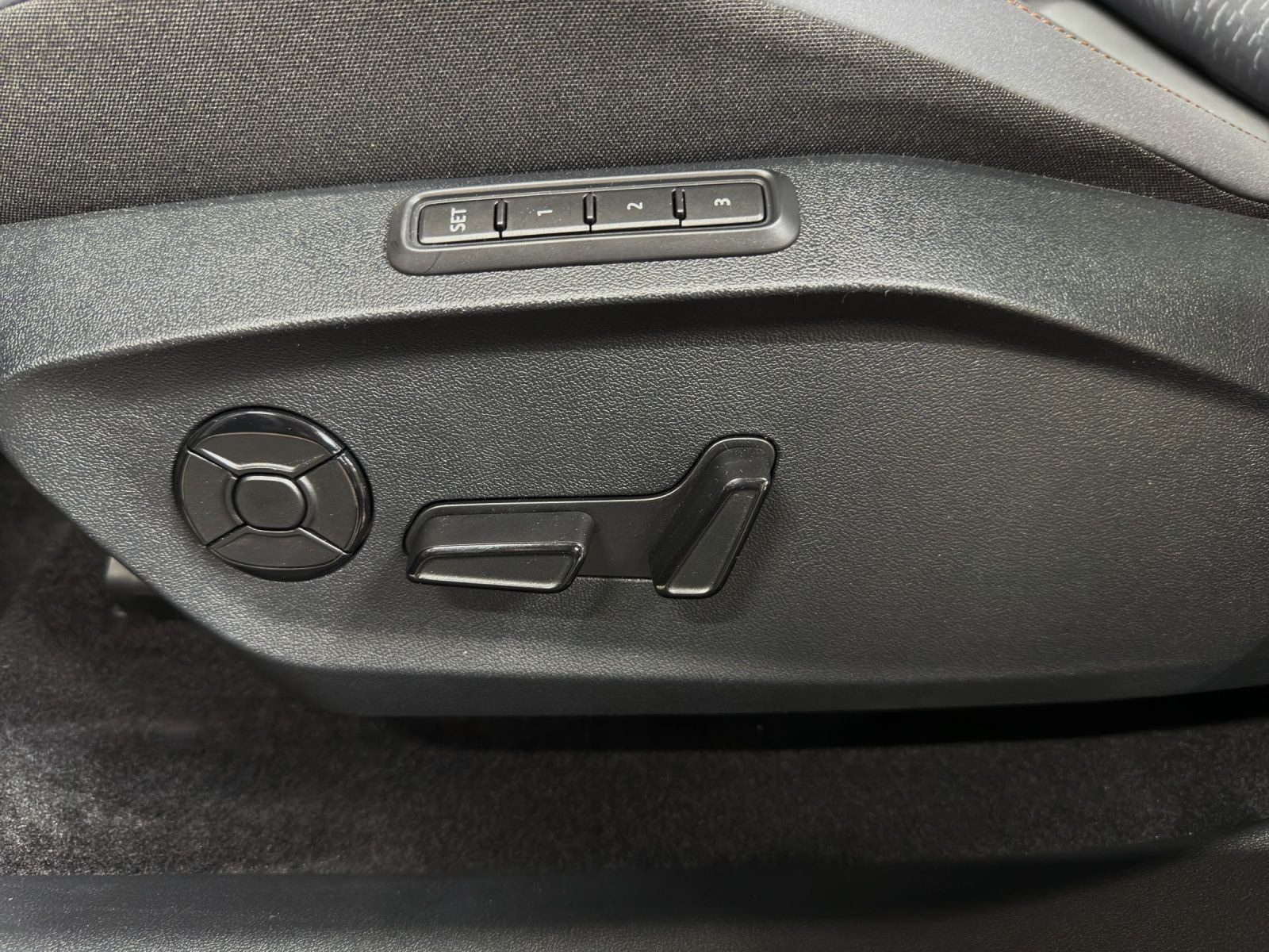 Cupra Raval – Bild 18
