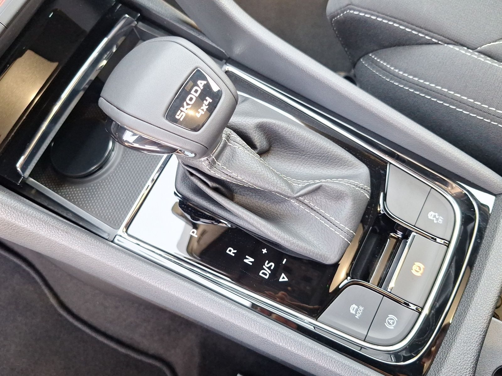 Skoda Karoq – Foto 10