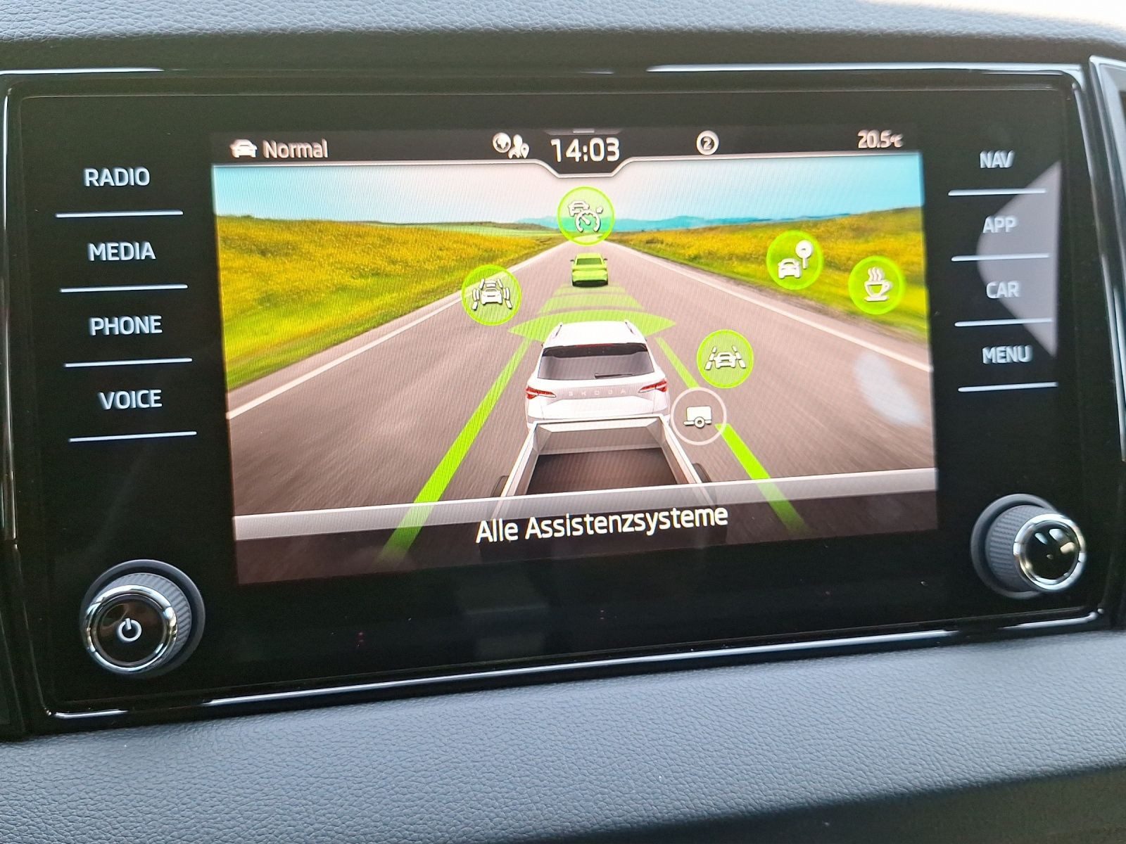 Skoda Karoq – Foto 12