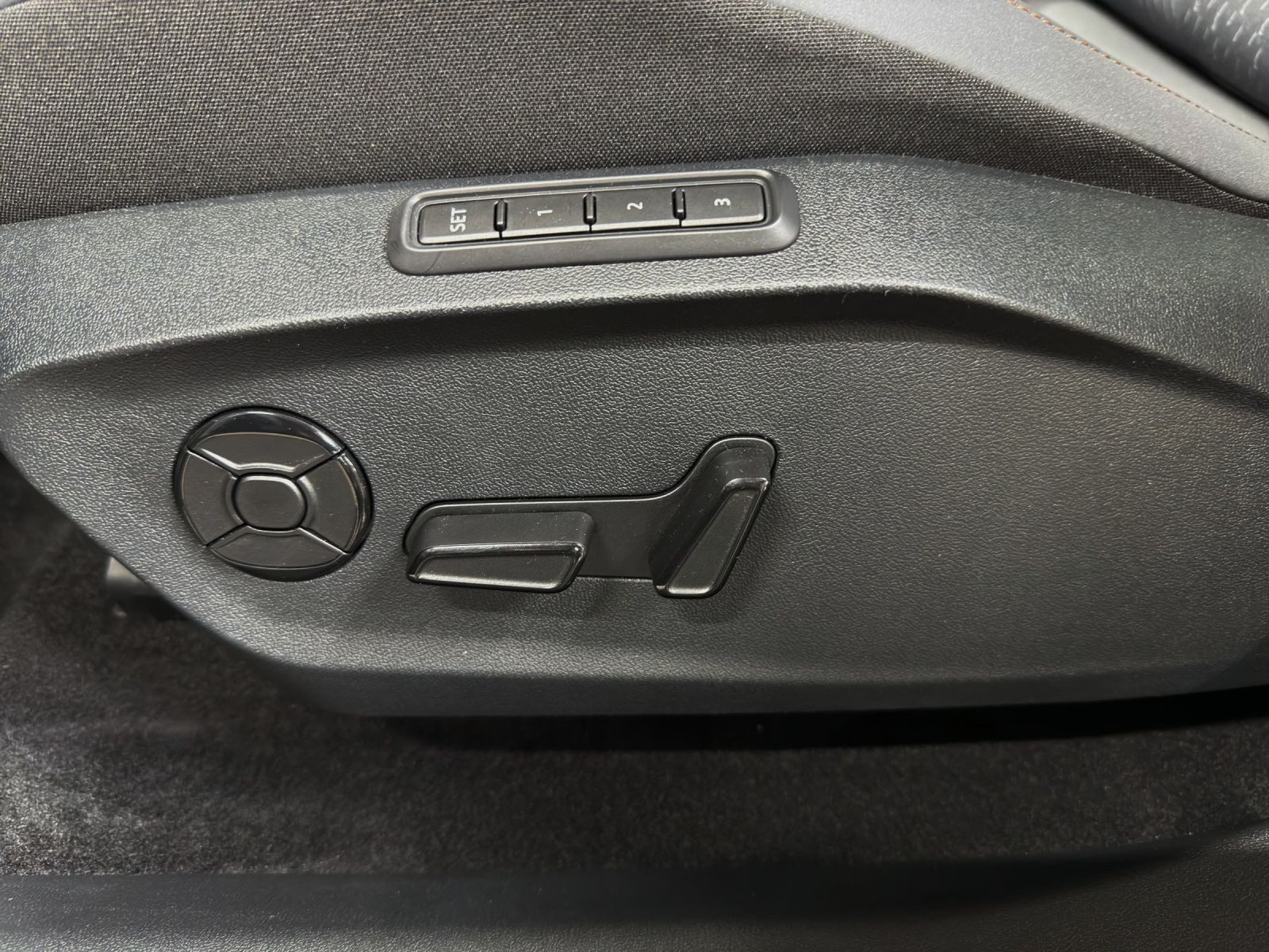 Cupra Raval – Foto 18