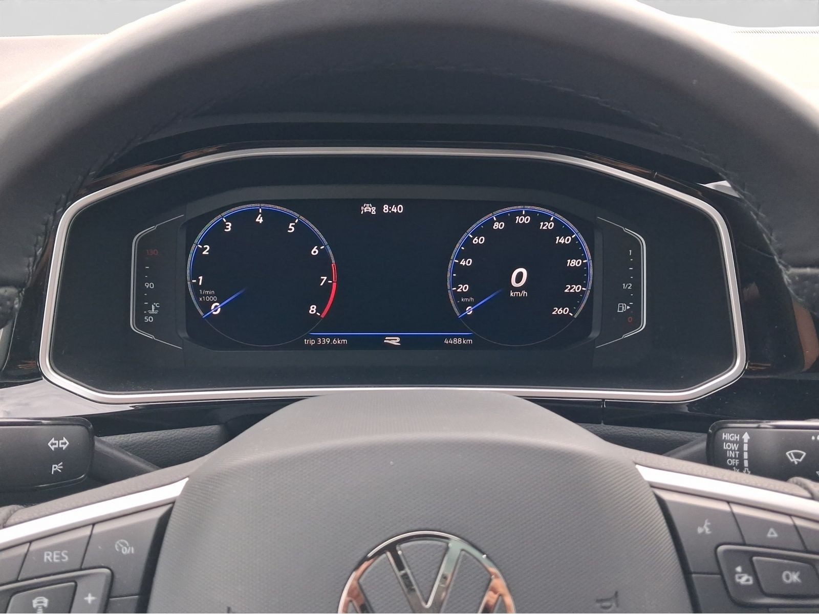 Volkswagen T-Roc – Foto 10