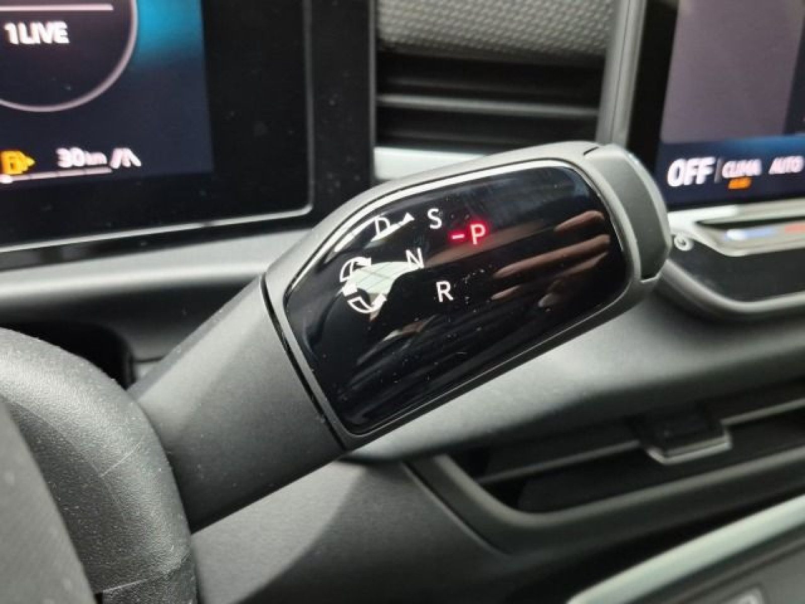 Volkswagen T-Roc – Foto 11