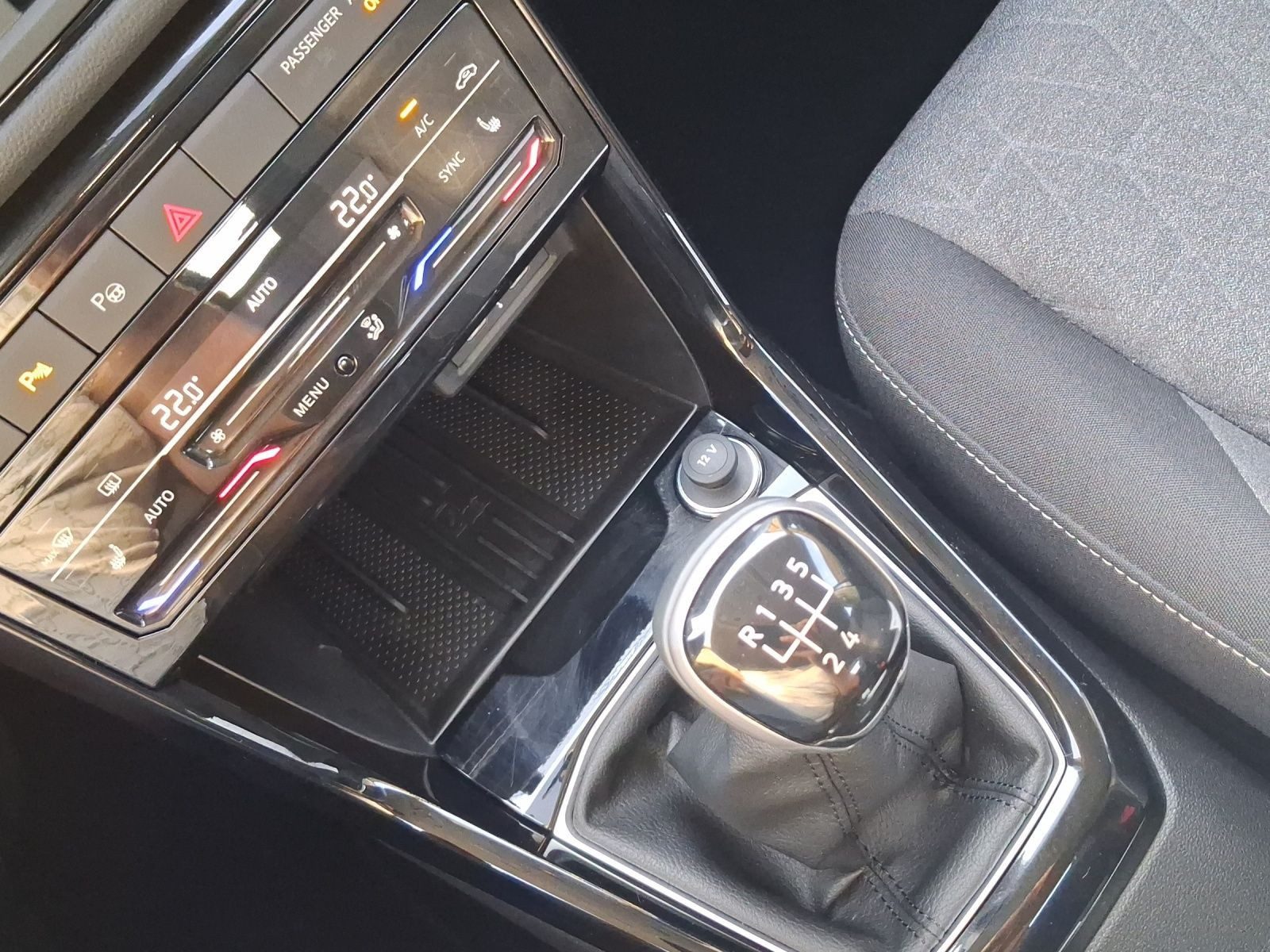 Volkswagen T-Cross – Foto 11