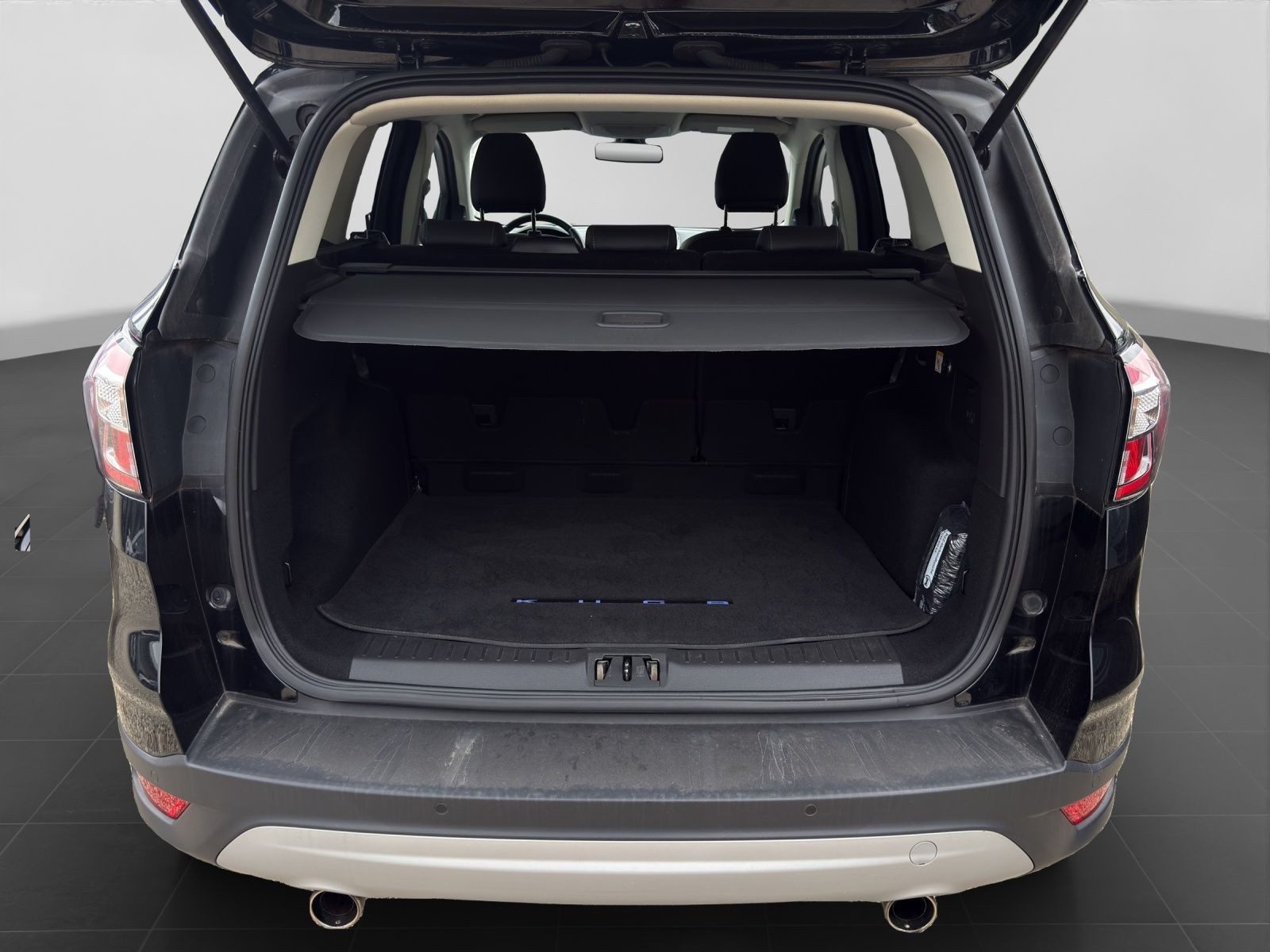 Ford Kuga – Foto 17