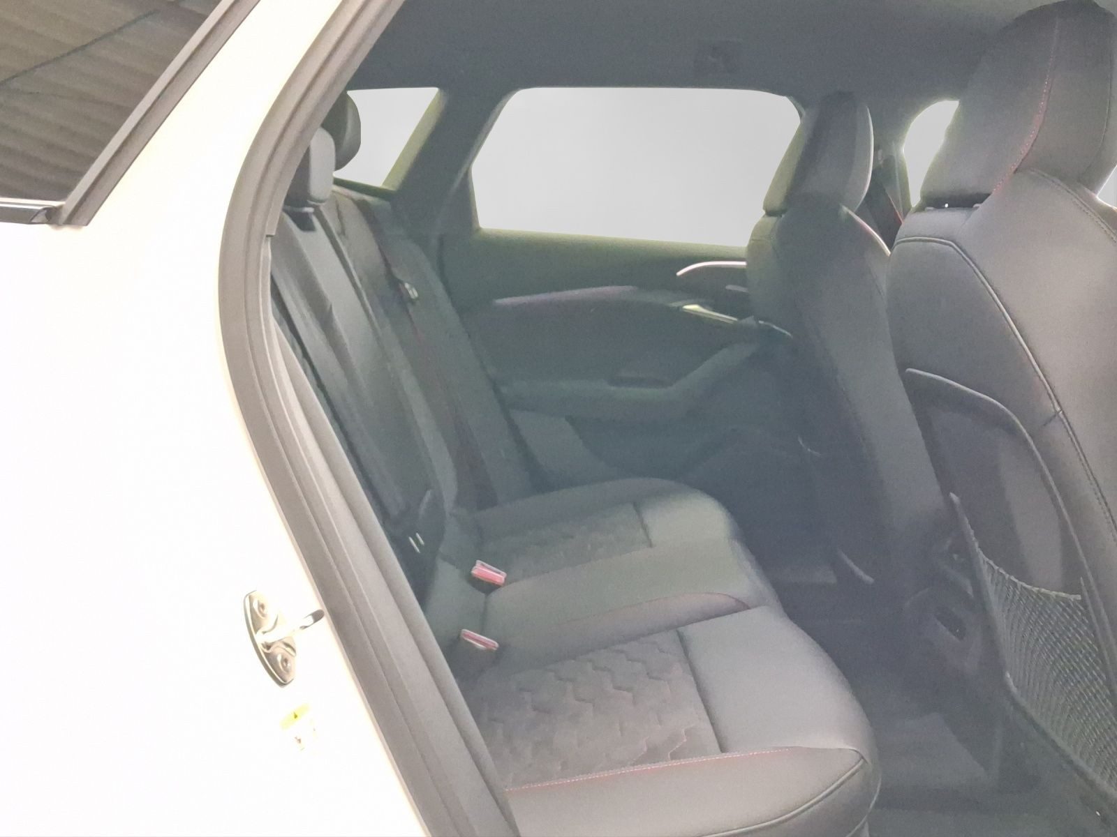 Audi S6 e-tron Avant – Bild 6