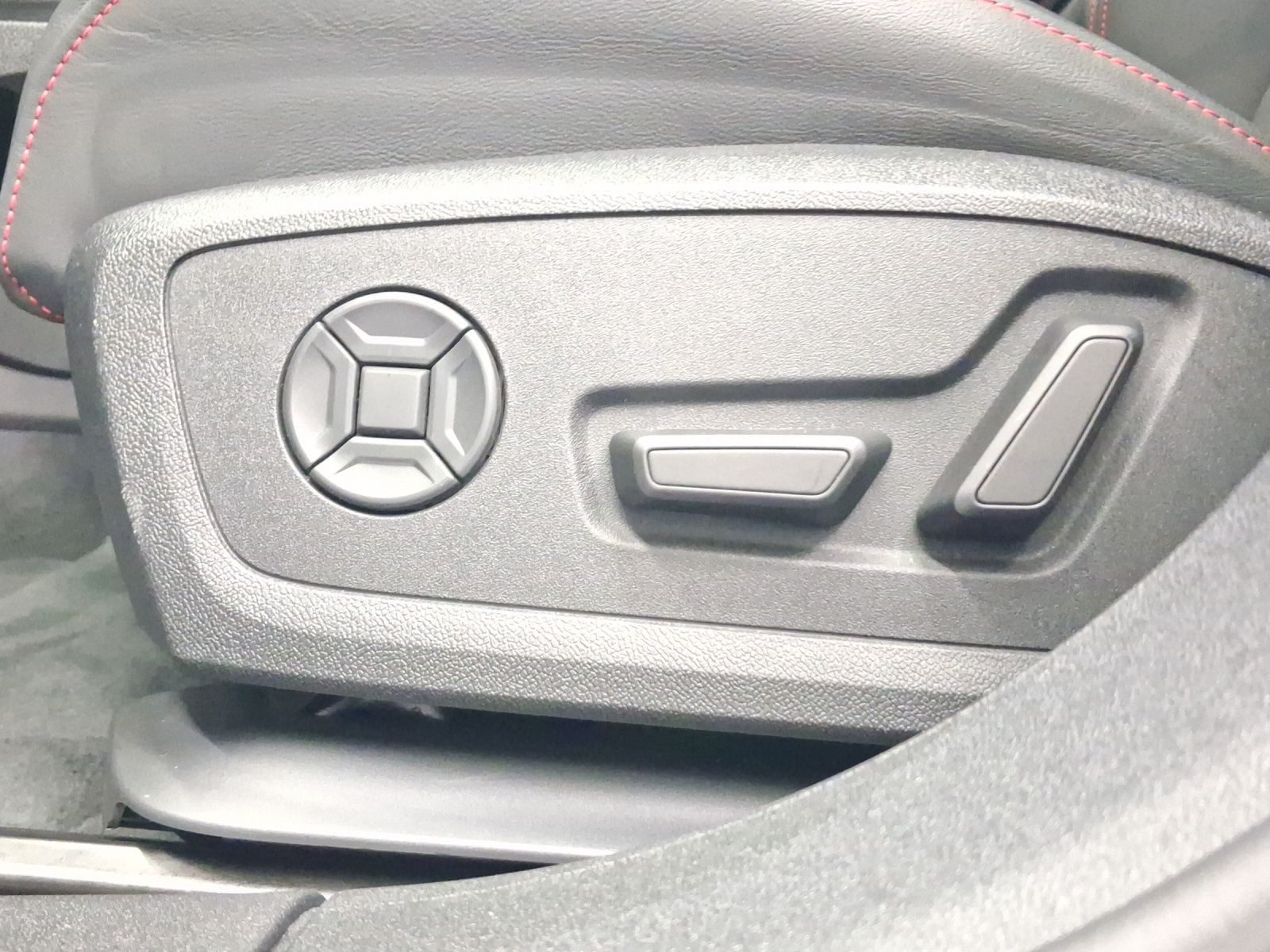 Audi S6 e-tron Avant – Bild 18