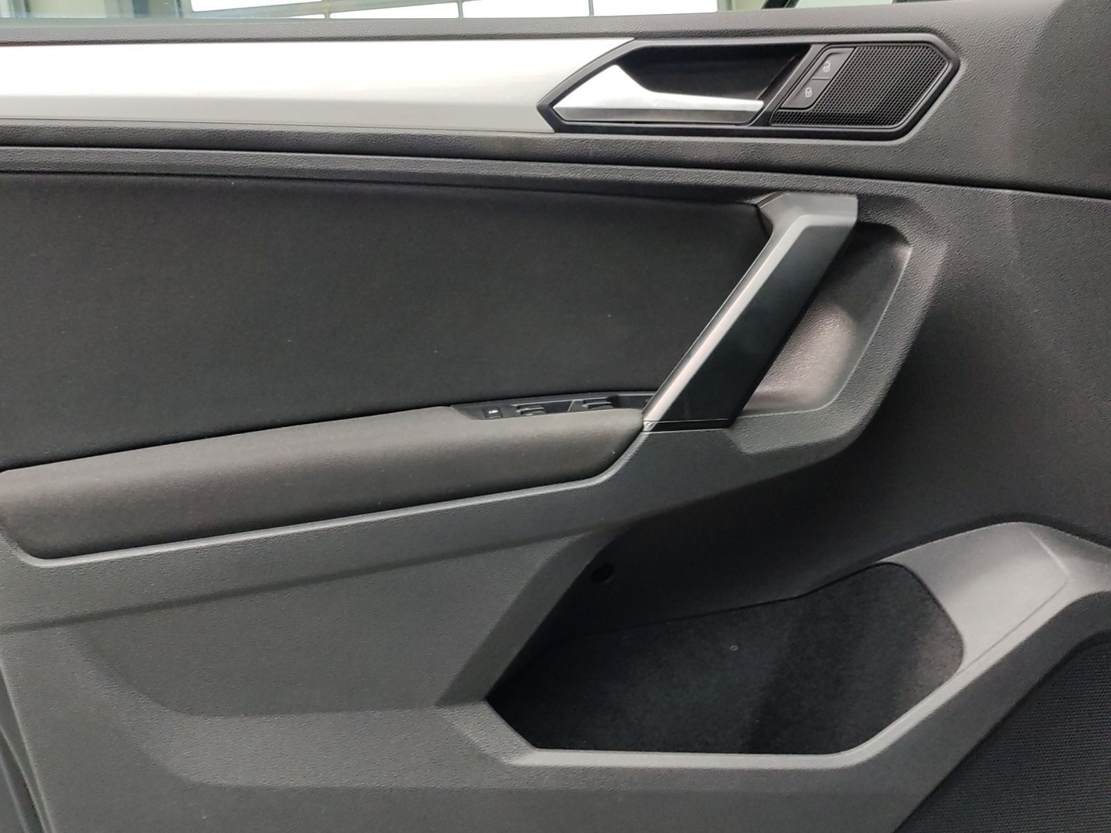 Volkswagen Tiguan – Foto 8