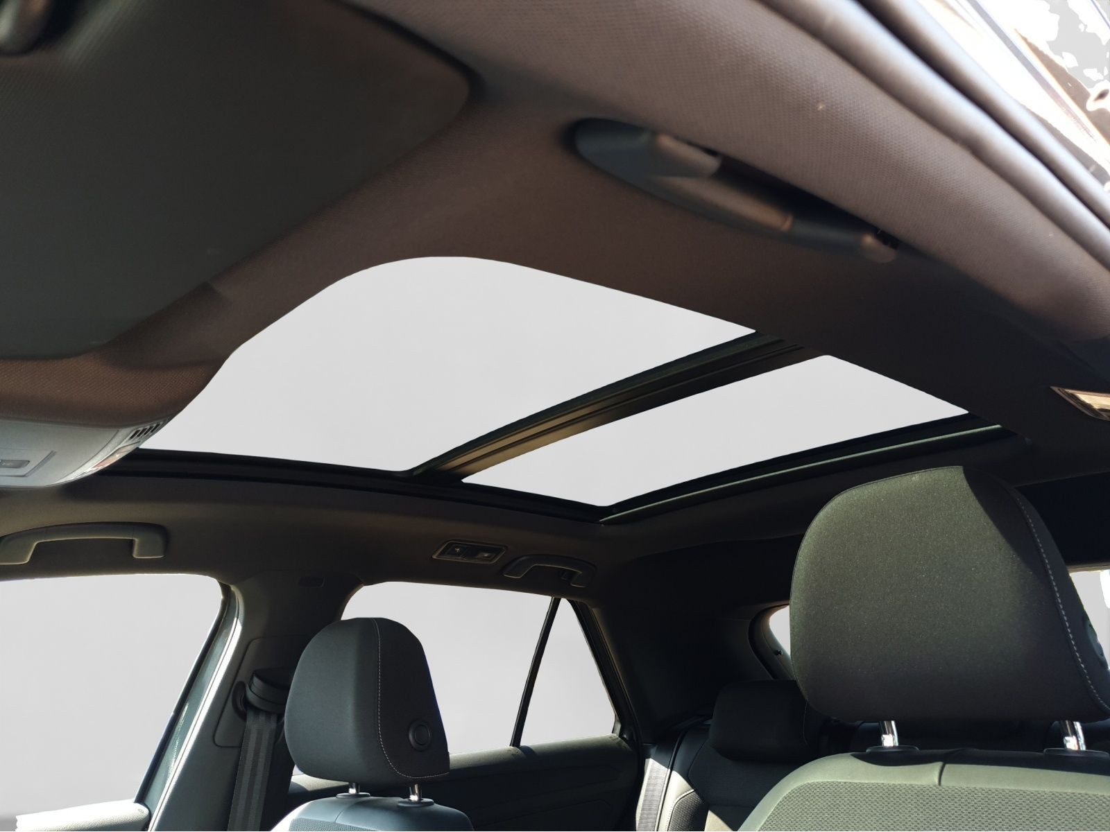 Volkswagen T-Roc – Foto 18