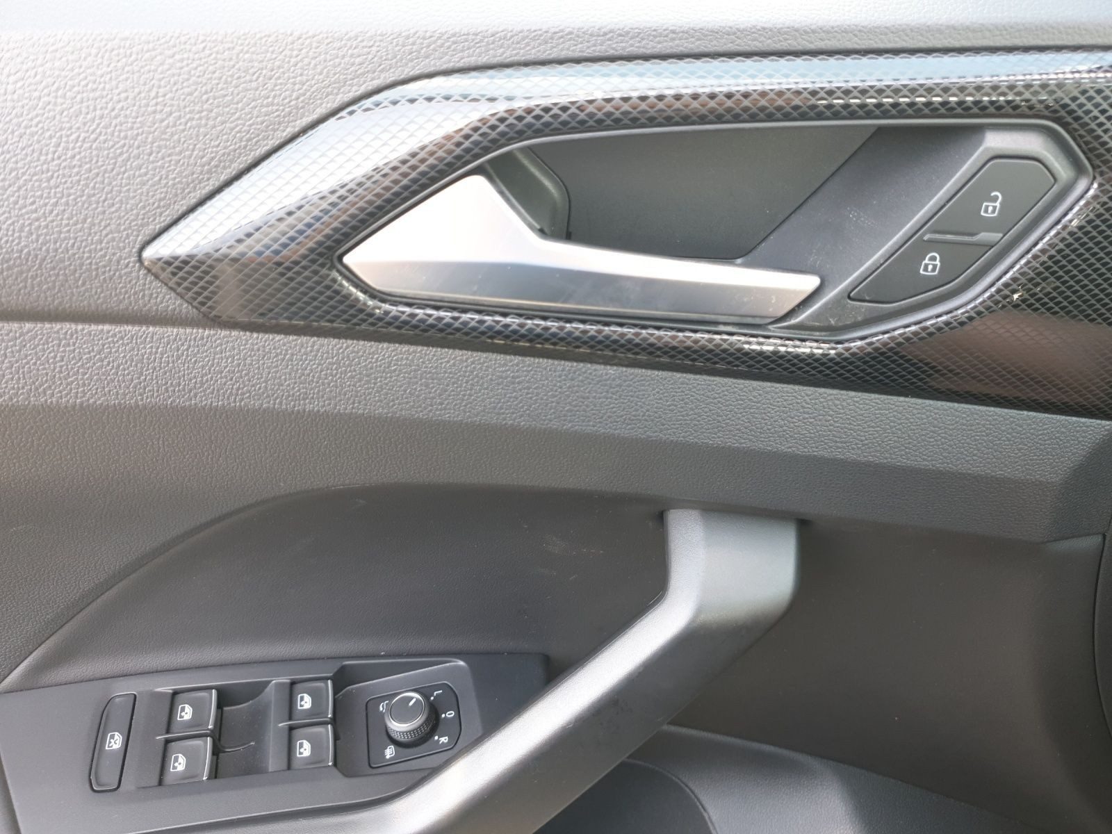 Volkswagen T-Cross – Bild 8