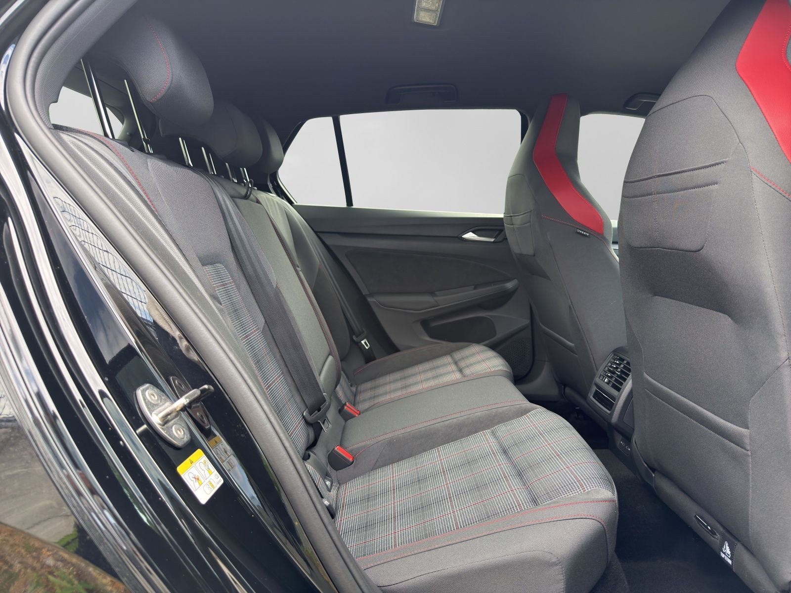 Volkswagen Golf GTI – Bild 6