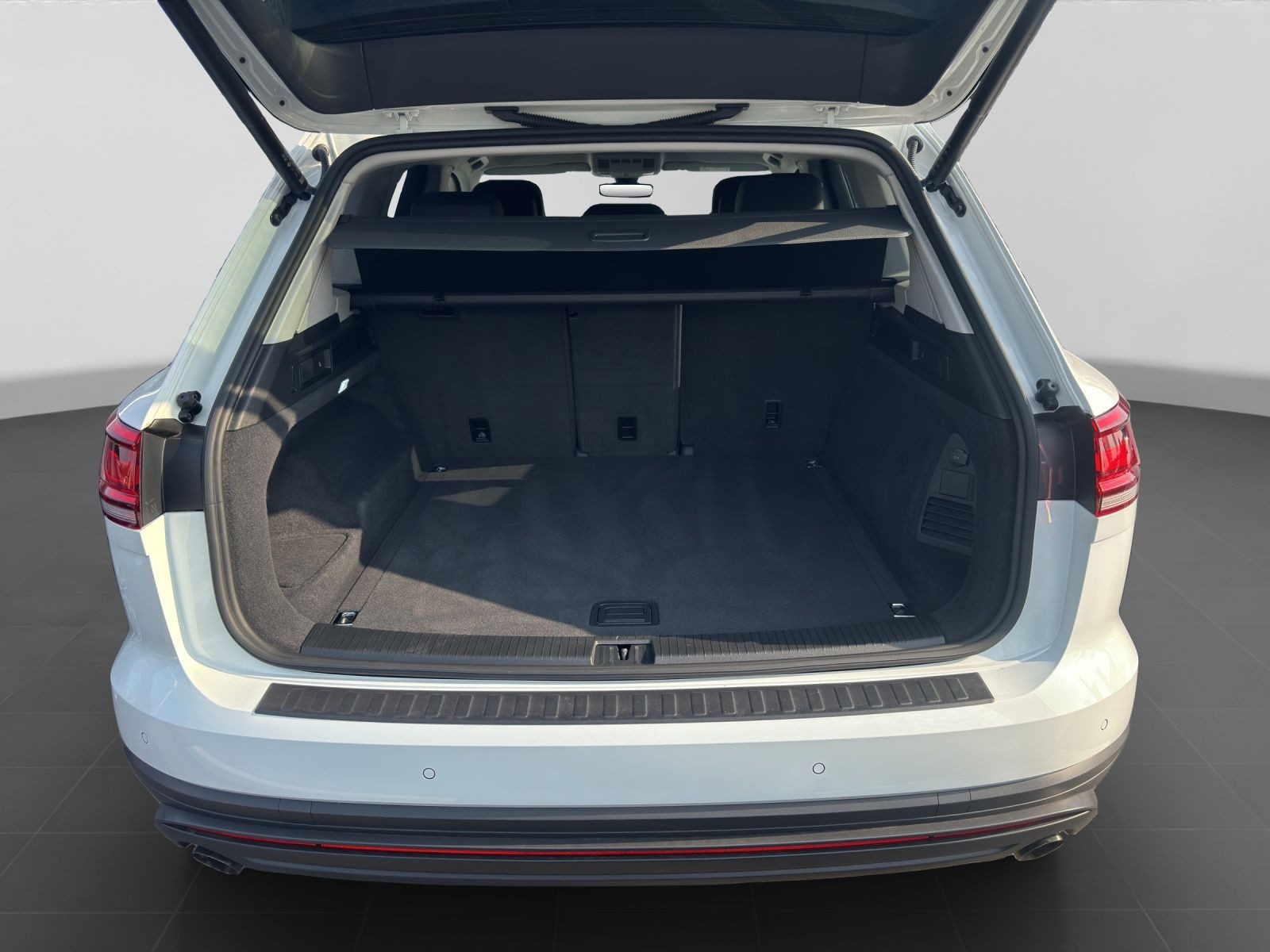 Volkswagen Touareg – Foto 17