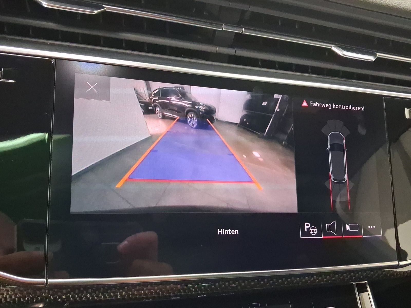 Audi SQ7 – Foto 15
