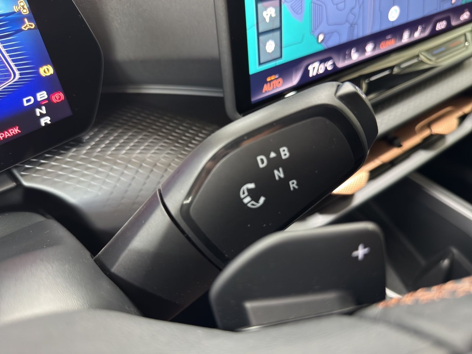 Cupra Raval – Foto 11