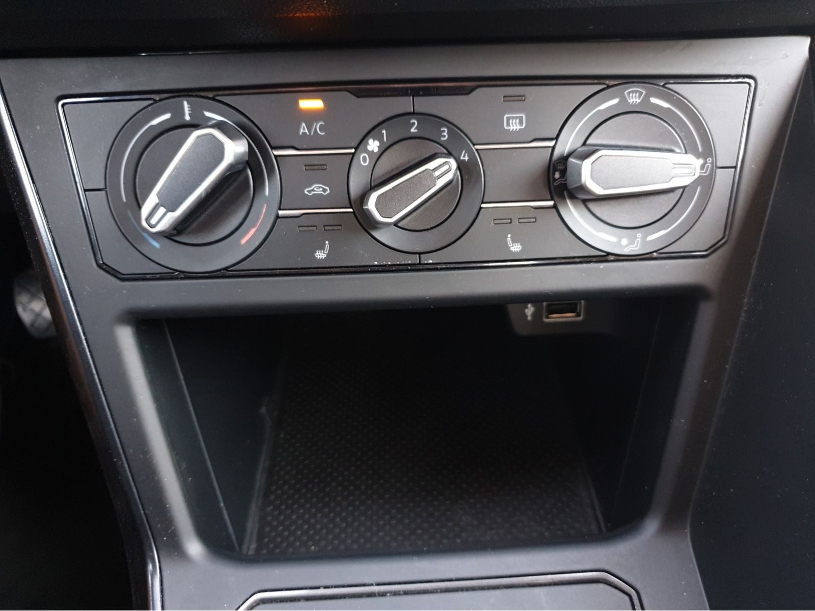 Volkswagen Polo – Foto 15