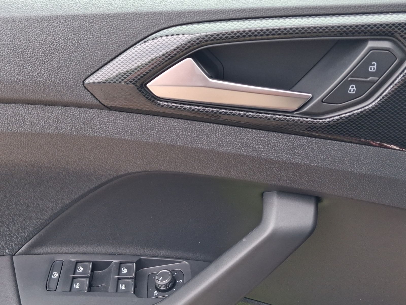 Volkswagen T-Cross – Bild 8