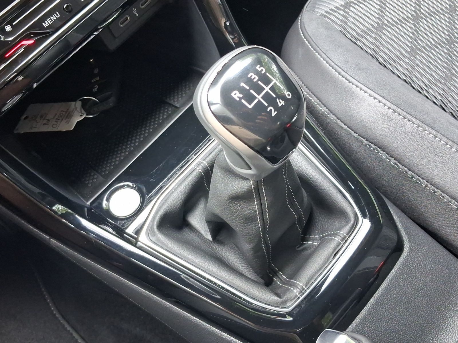 Volkswagen T-Cross – Bild 11