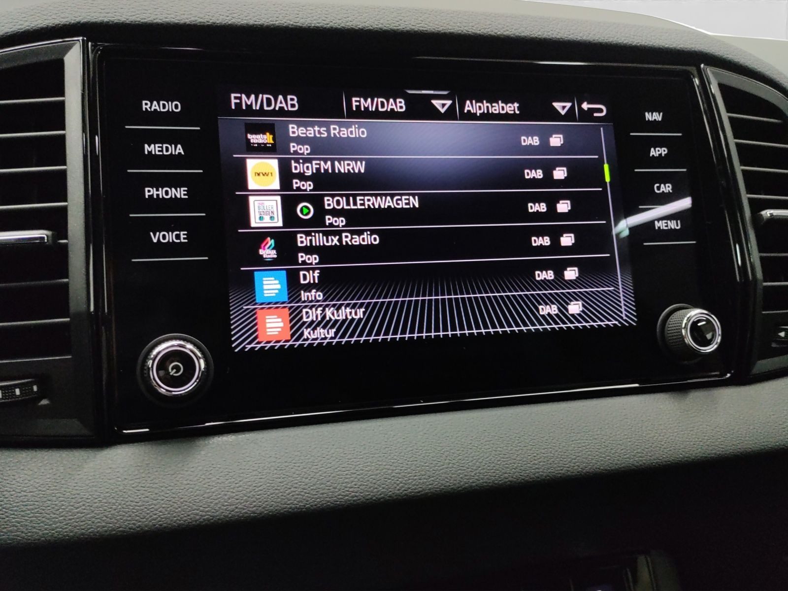 Skoda Karoq – Foto 14