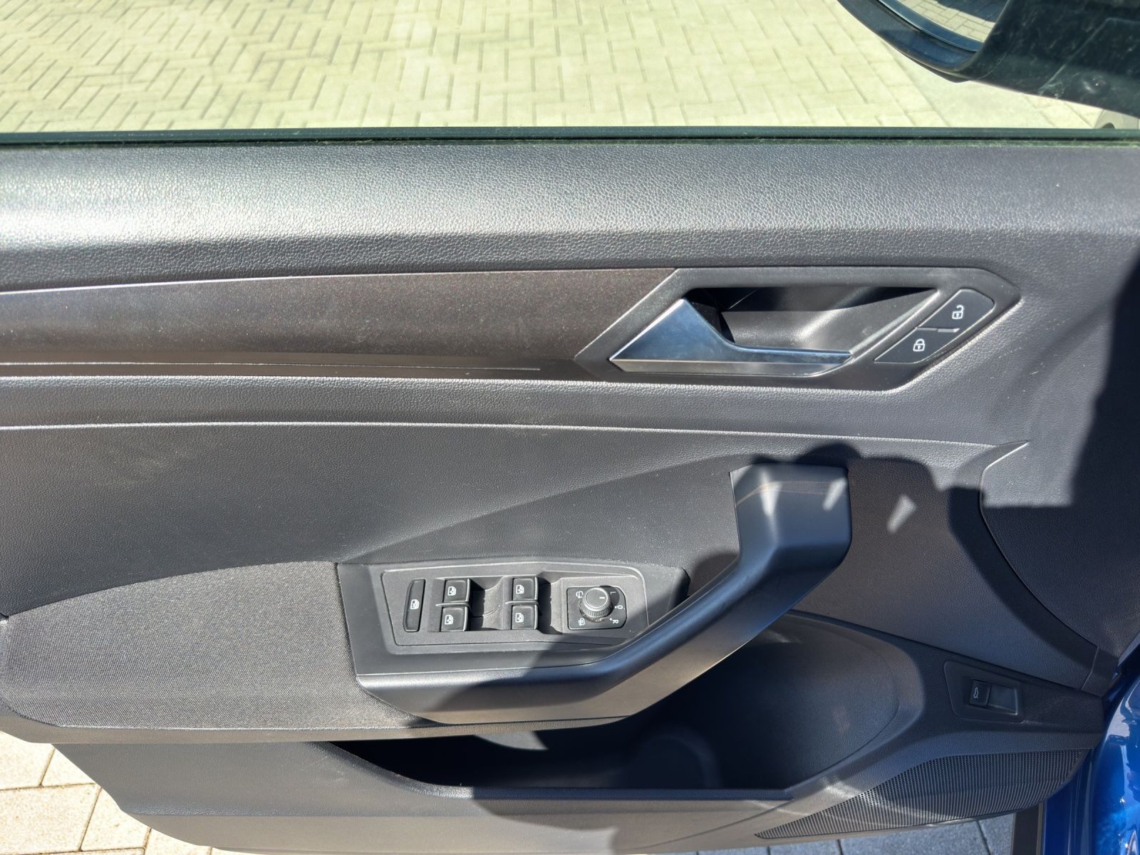 Volkswagen T-Roc – Foto 8