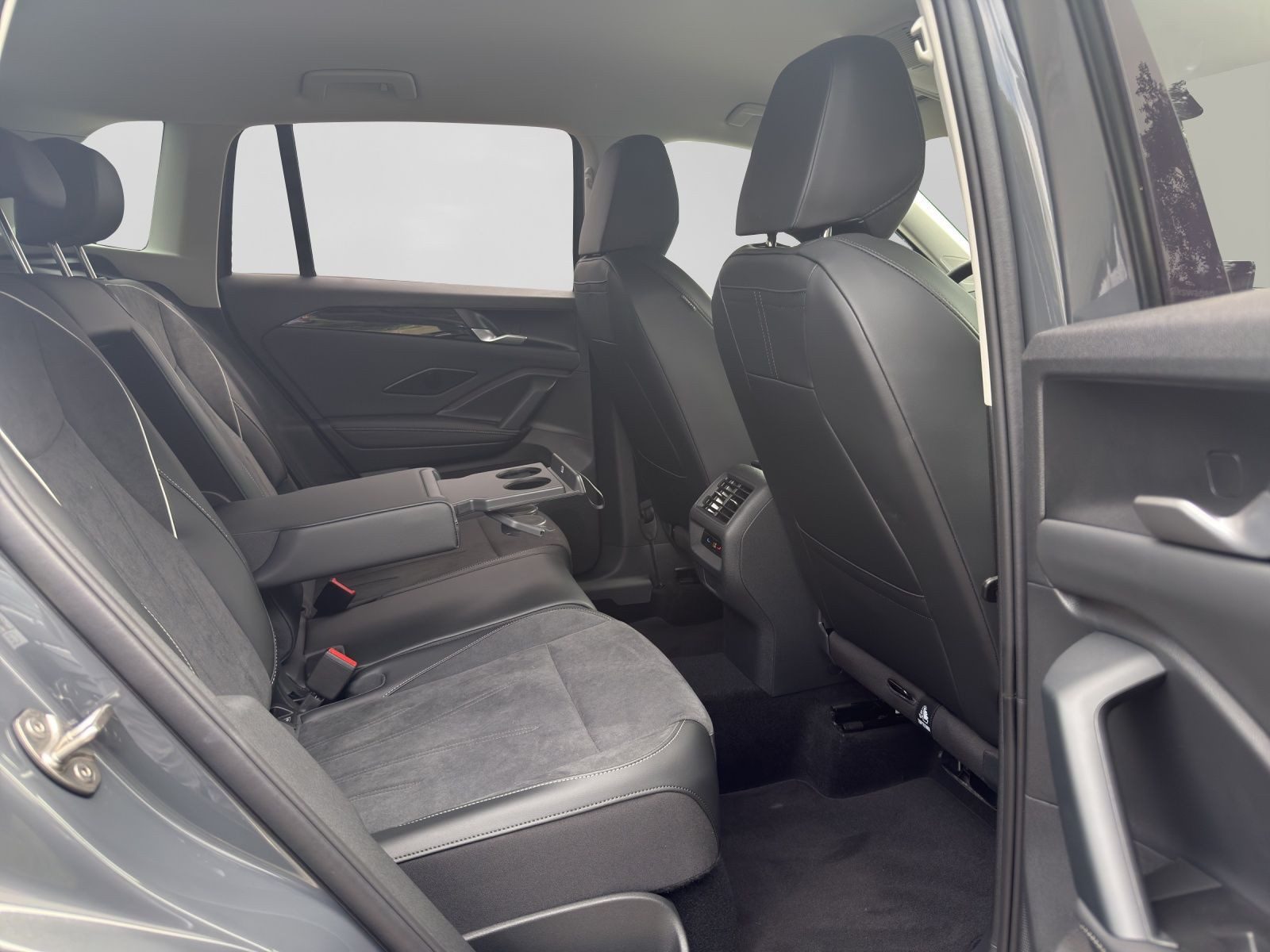 Volkswagen Tiguan – Bild 6