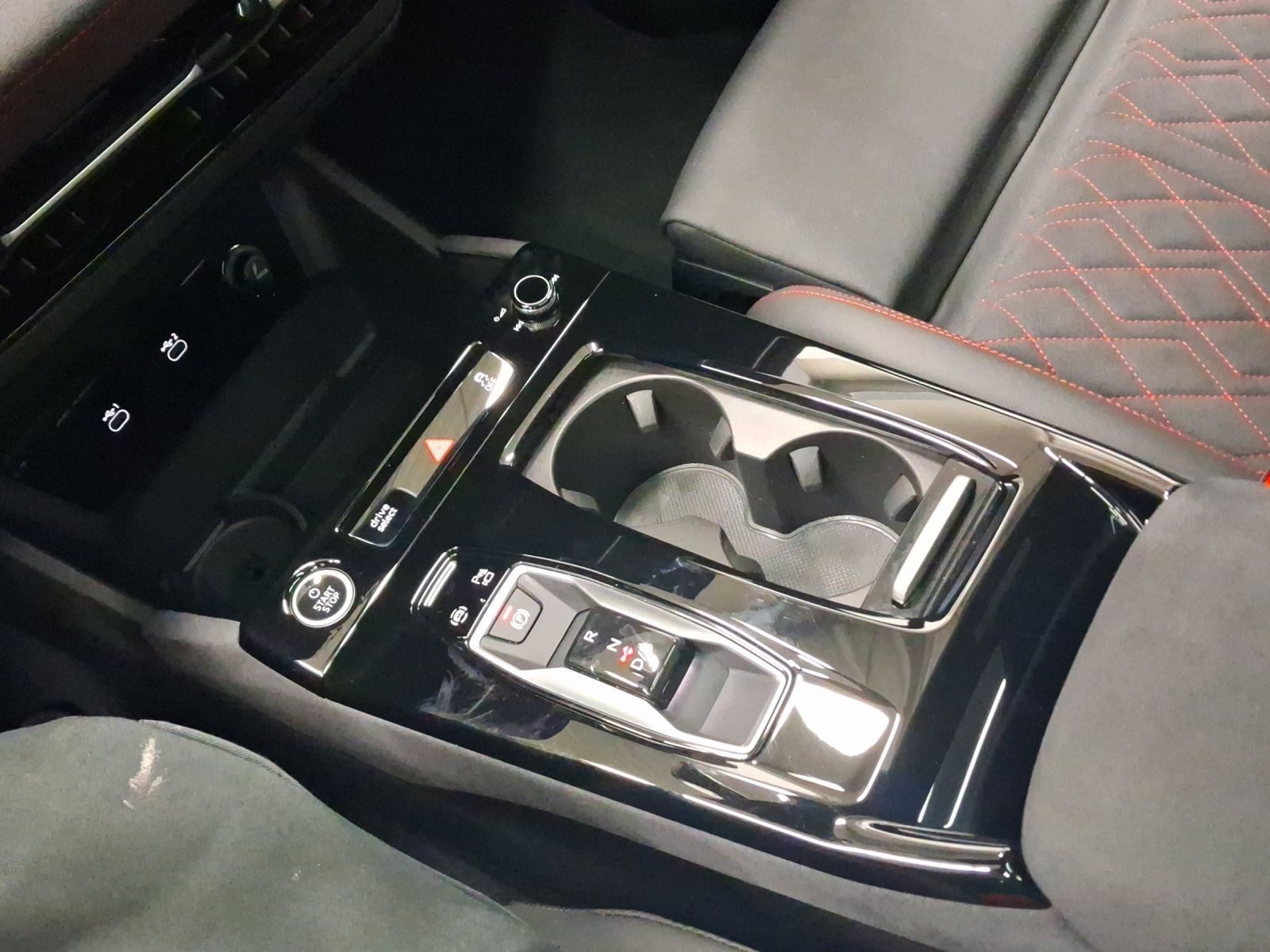 Audi Q6 e-tron – Bild 11
