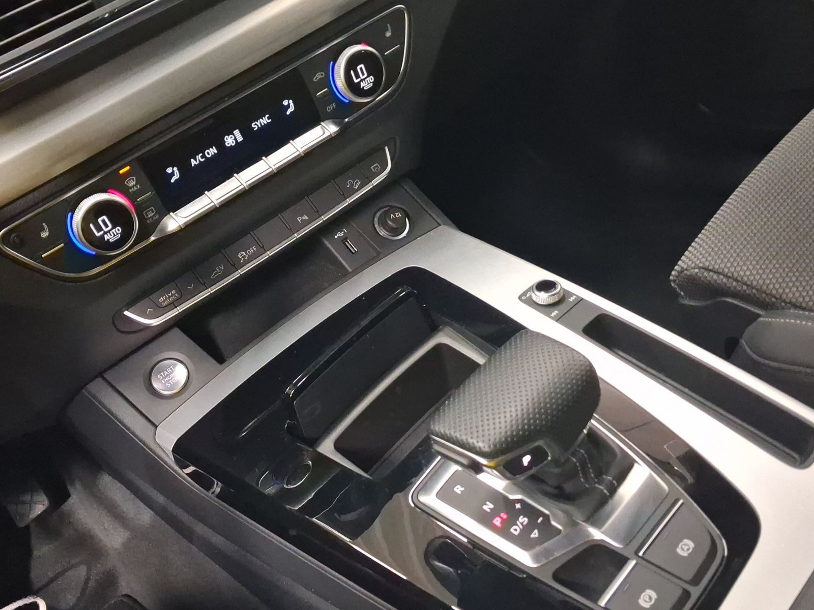 Audi Q5 – Foto 11