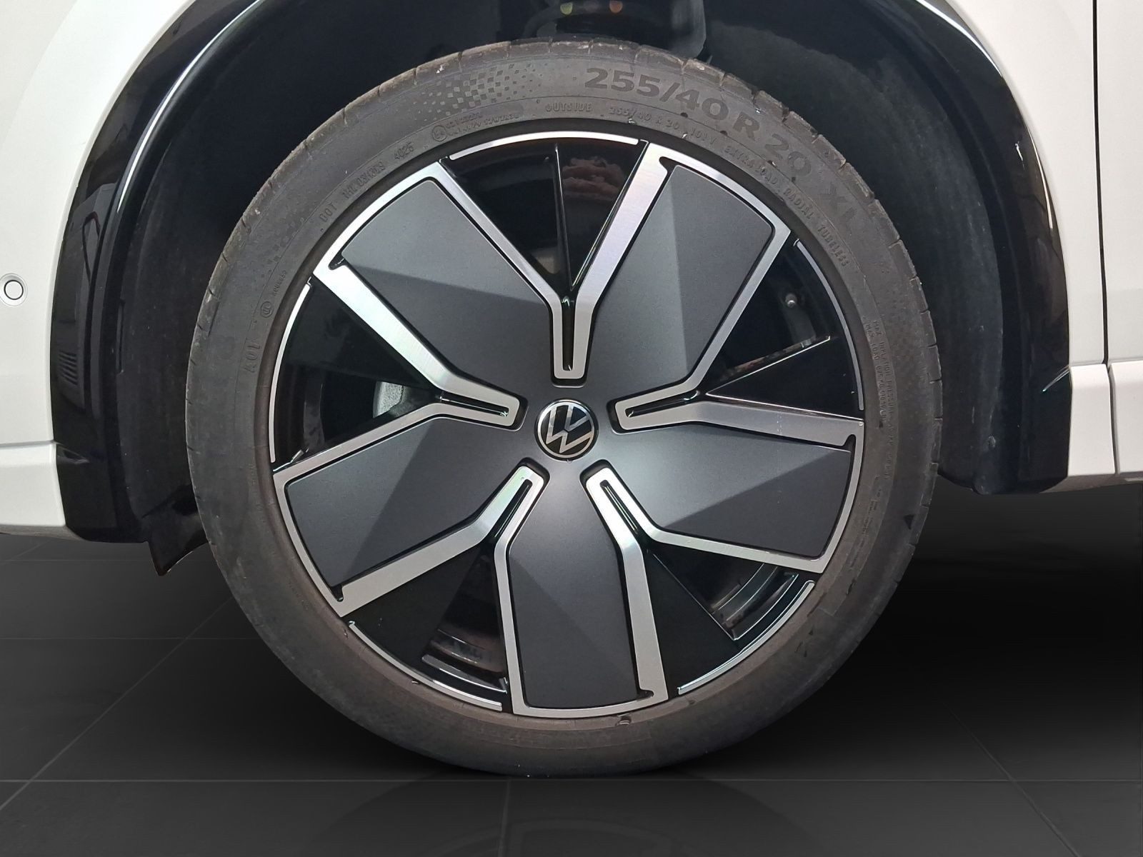 Volkswagen Tiguan – Bild 7
