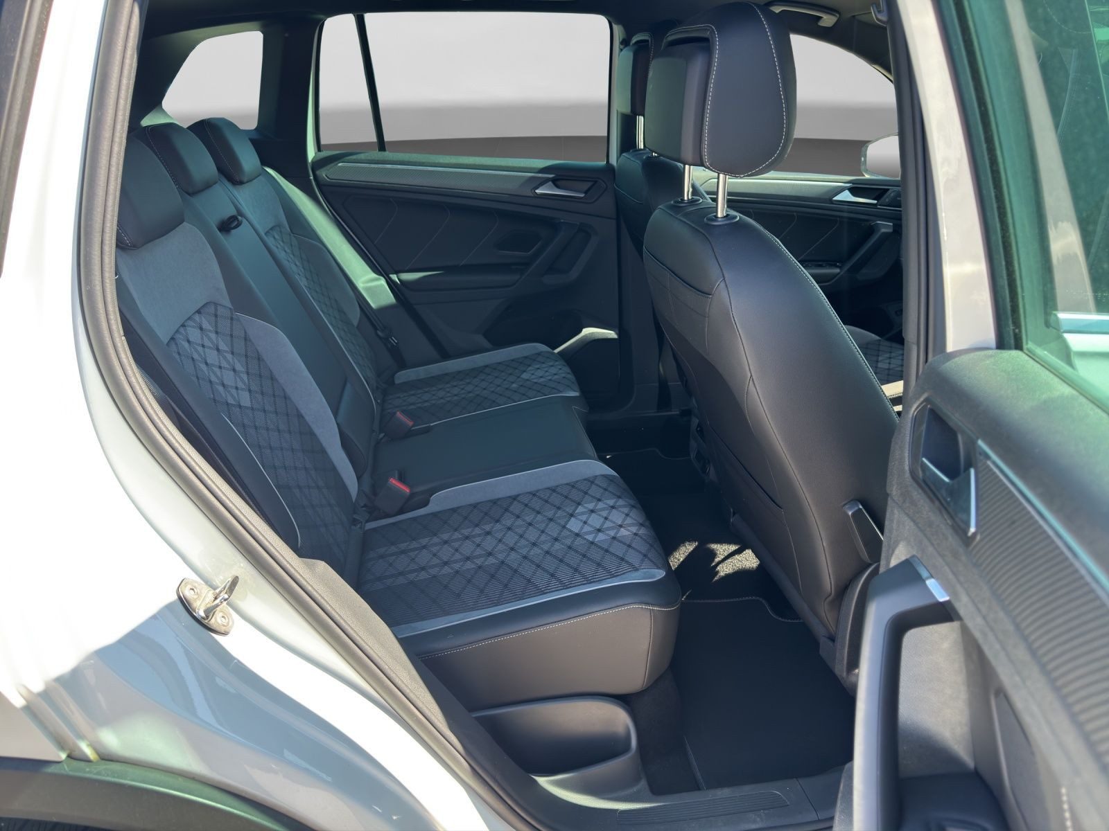 Volkswagen Tiguan – Foto 6
