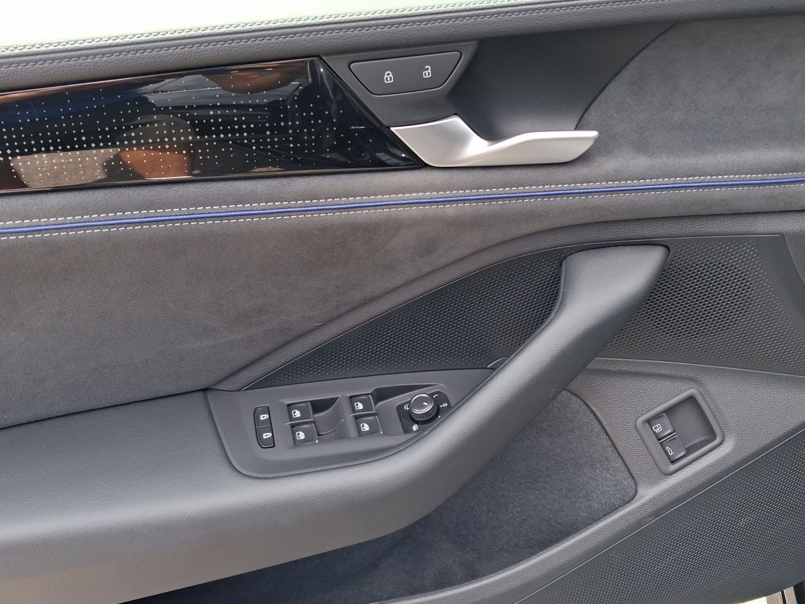 Volkswagen Passat Variant – Bild 8
