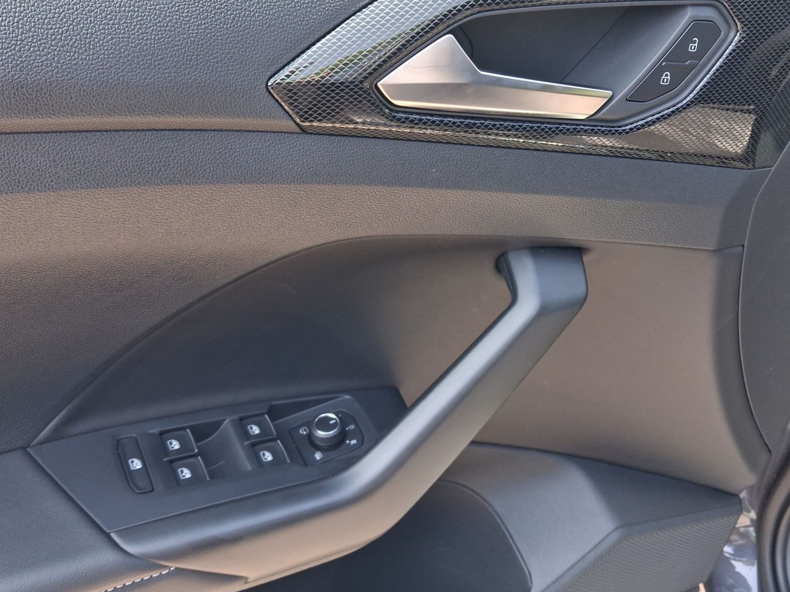 Volkswagen T-Cross – Bild 8