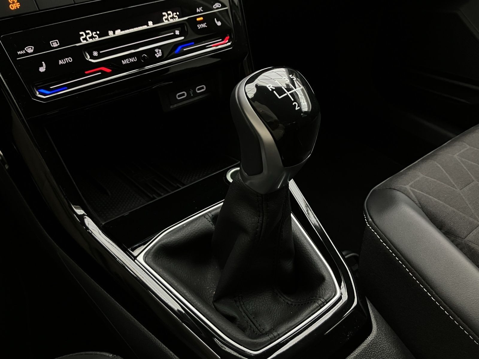 Volkswagen T-Cross – Bild 11