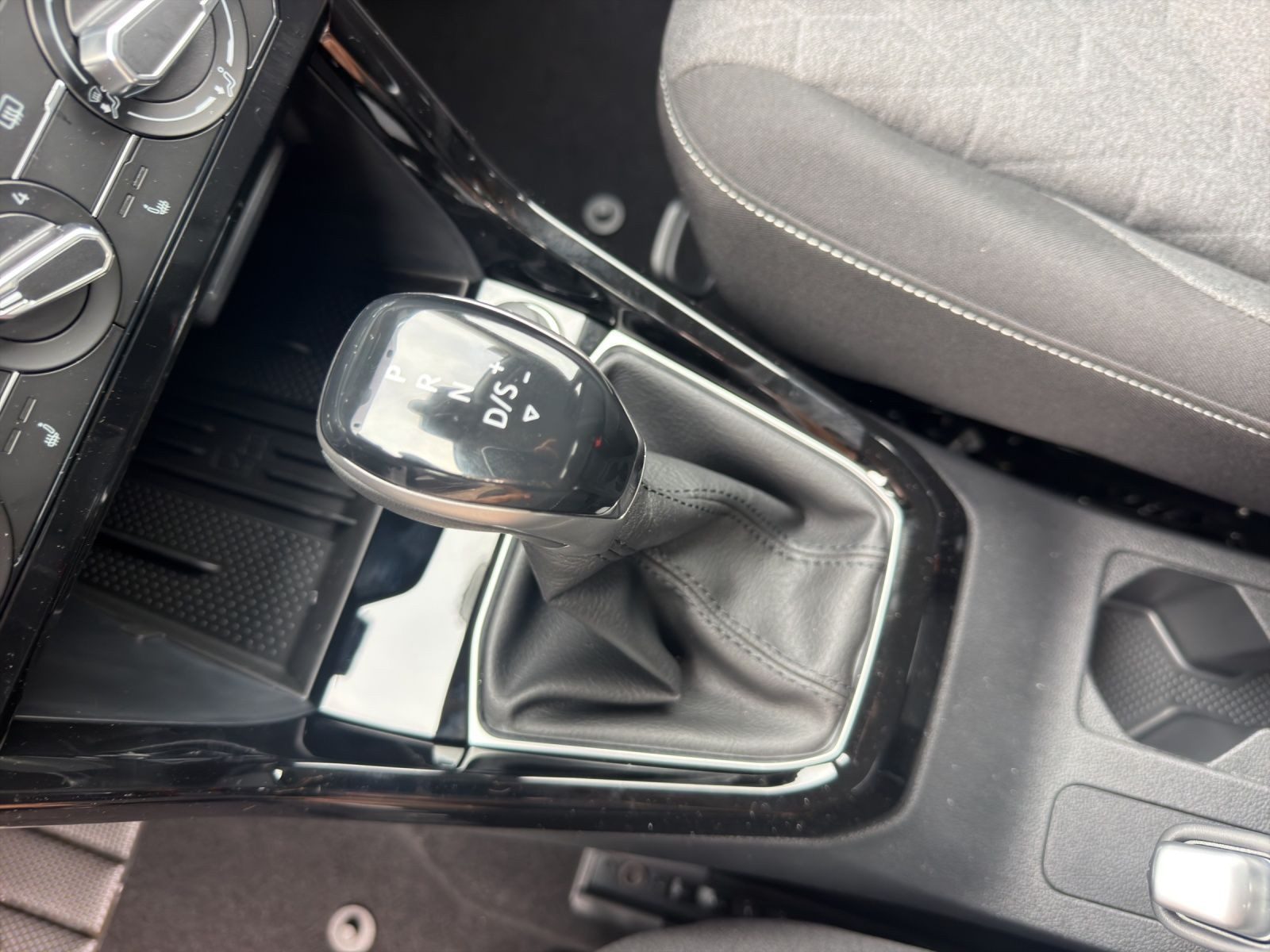 Volkswagen T-Cross – Bild 11