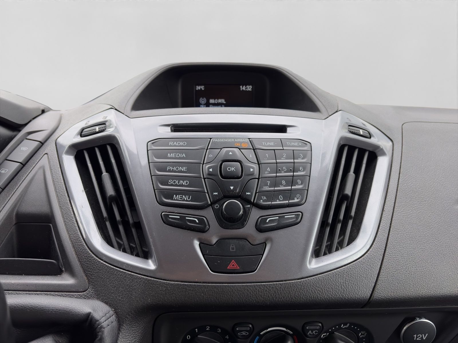 Ford Tourneo Custom – Foto 12